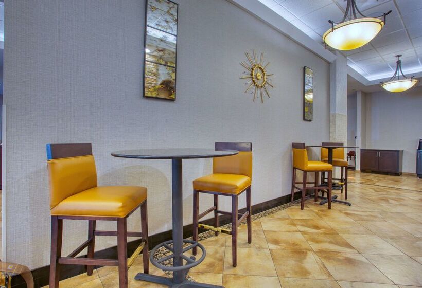 בית מלון כפרי Drury Inn & Suites San Antonio Near La Cantera