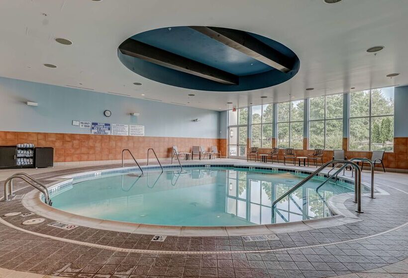 هتل Embassy Suites Atlanta   Kennesaw Town Center