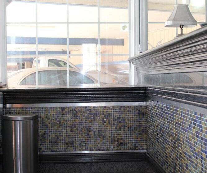 בית מלון כפרי Garden View Inn