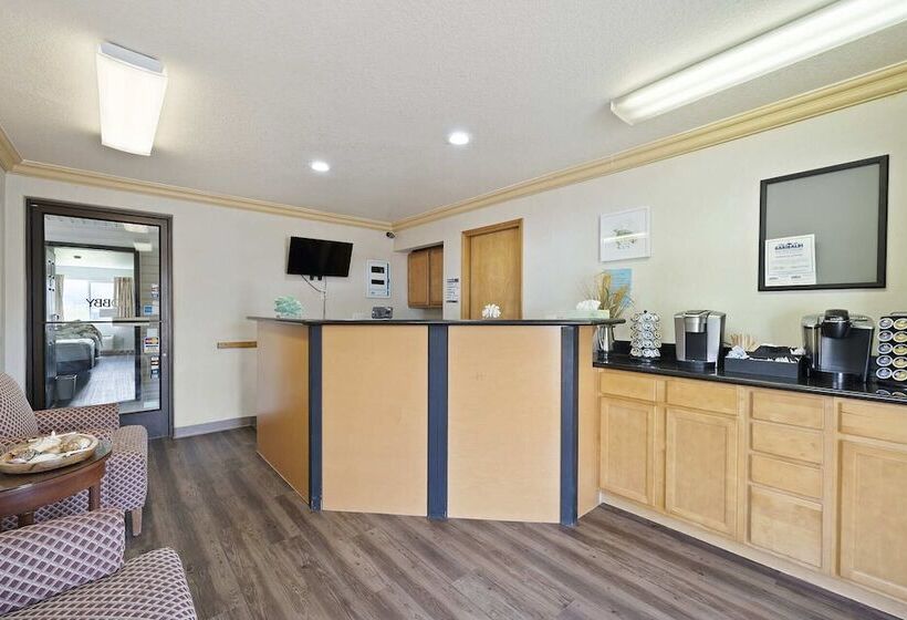 호텔 Garibaldi Inn At The Bay