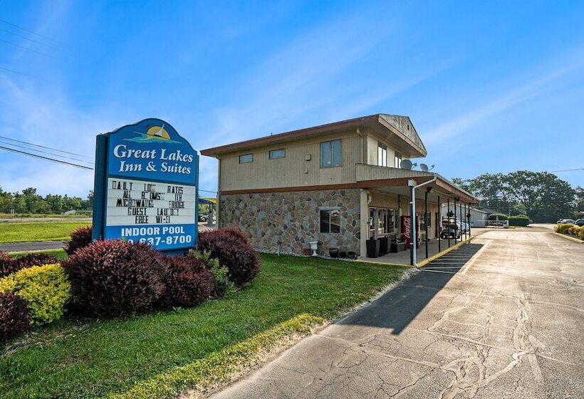 בית מלון כפרי Great Lakes Inn And Suites