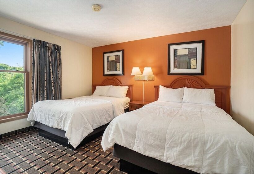 בית מלון כפרי Great Lakes Inn And Suites