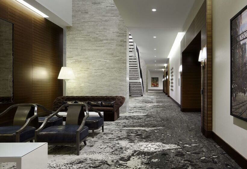 هتل Hilton Columbus Downtown