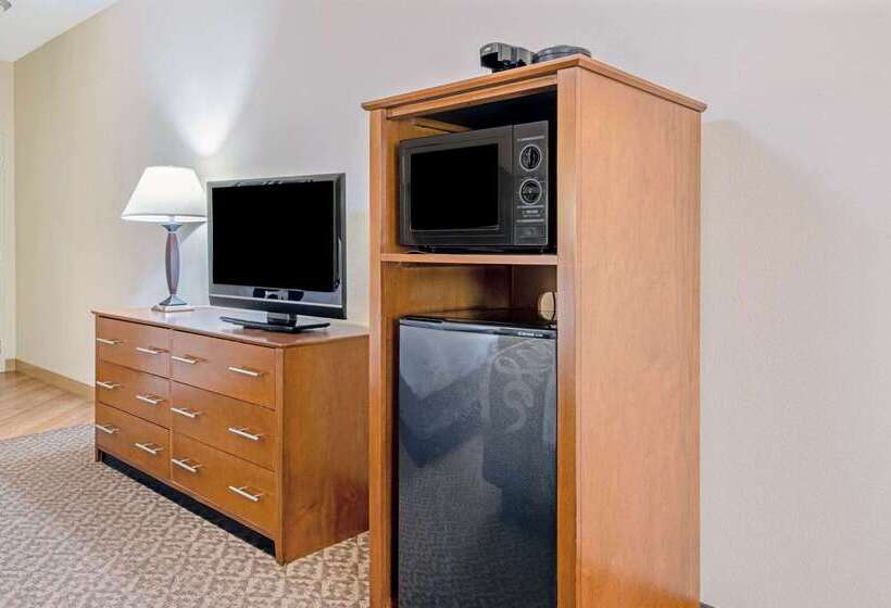 هتل La Quinta By Wyndham Lawton / Fort Sill