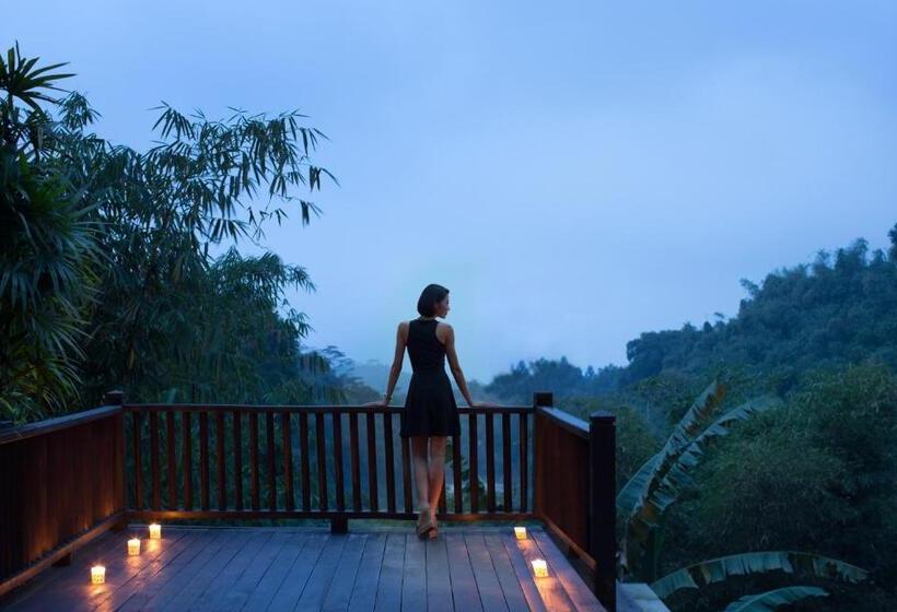فندق Novus Giri Resort & Spa
