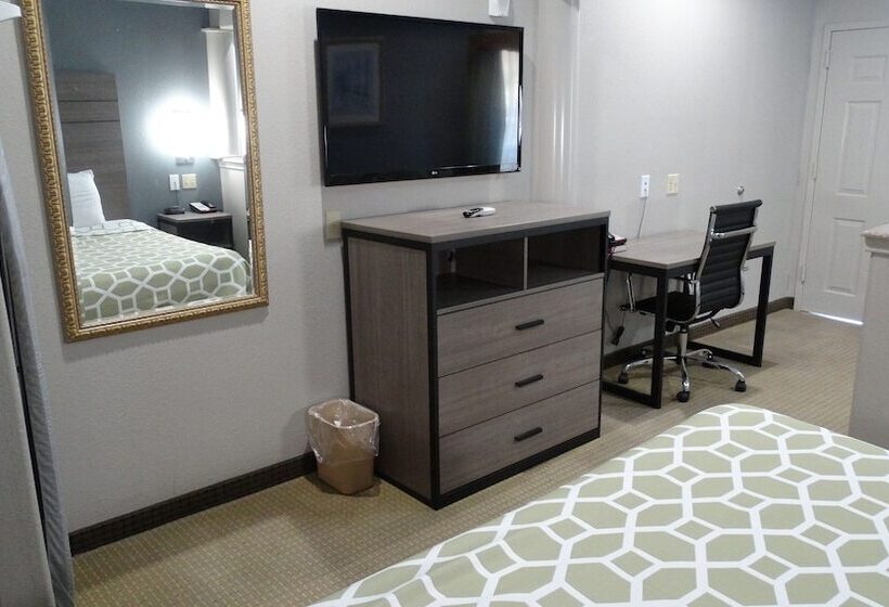 هتل Regency Inn And Suites Humble