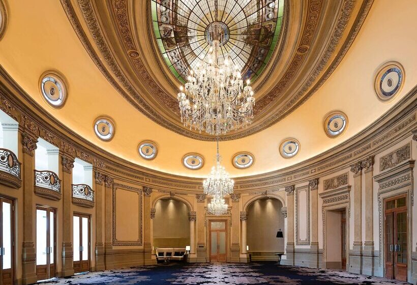 Отель Sofitel Montevideo Casino Carrasco & Spa