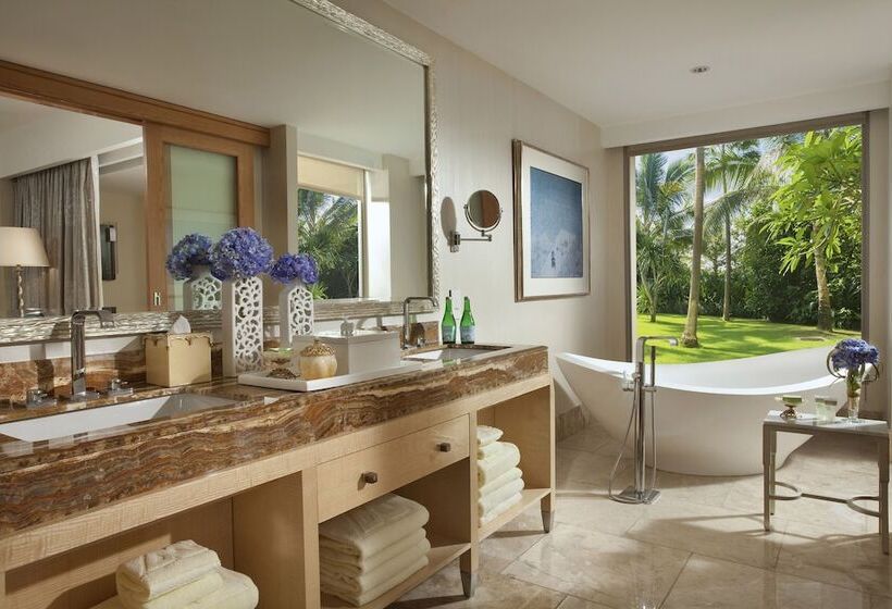 هتل The Mulia Bali