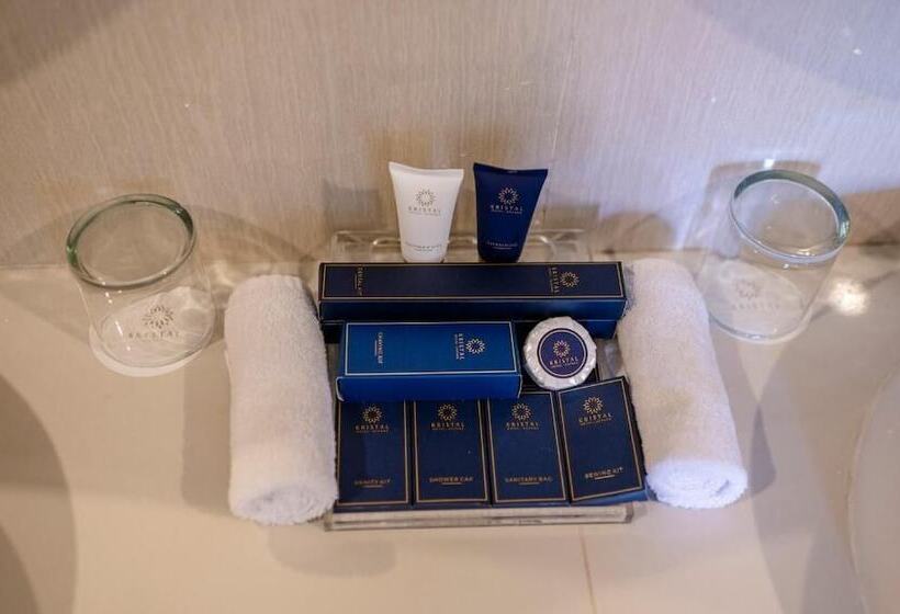 Kristal Hotel Kupang