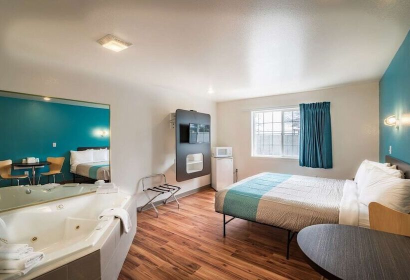 Motel 6 Rigby, Id