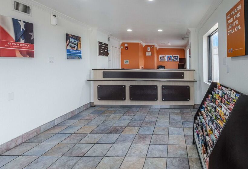 Motel 6 Lancaster, Tx  Desoto  Lancaster