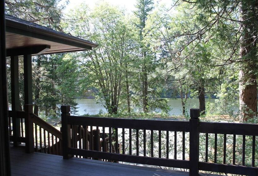 Mount Shasta Resort