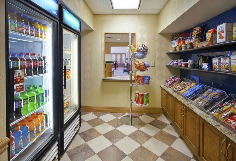 Hampton Inn & Suites Plattsburgh