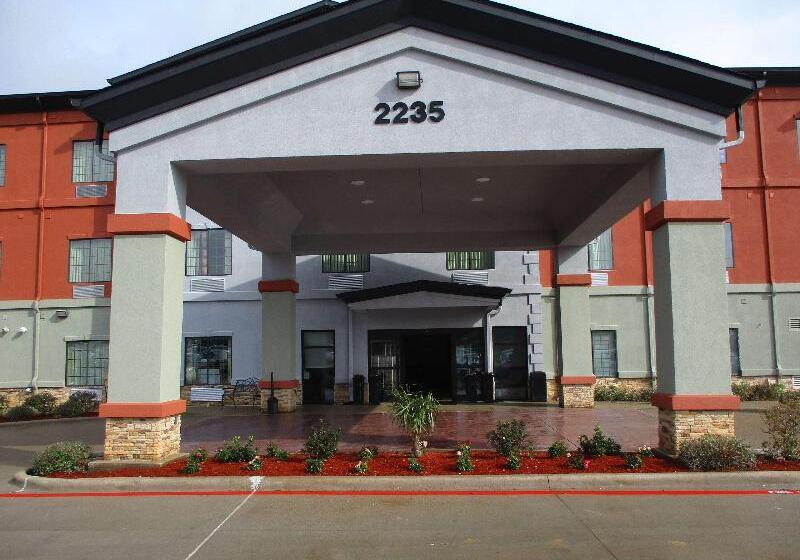 בית מלון כפרי Best Western Carthage Inn & Suites