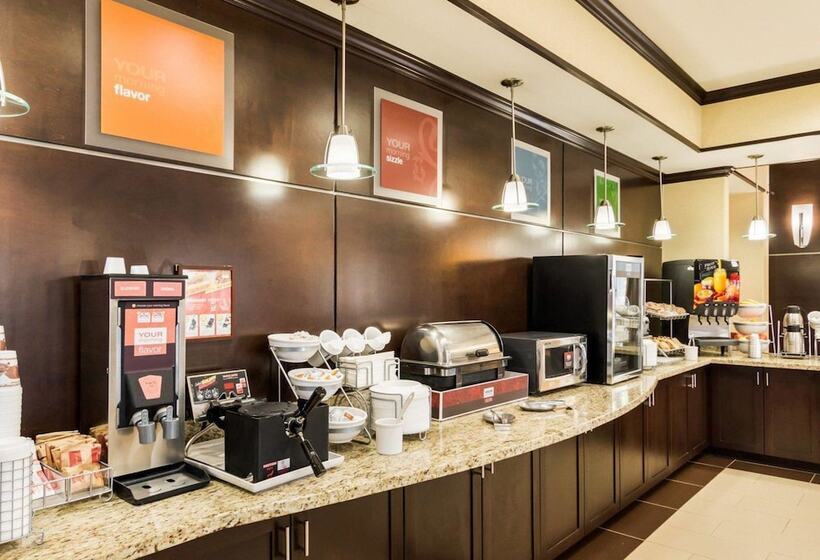 Отель Baymont By Wyndham Jewett