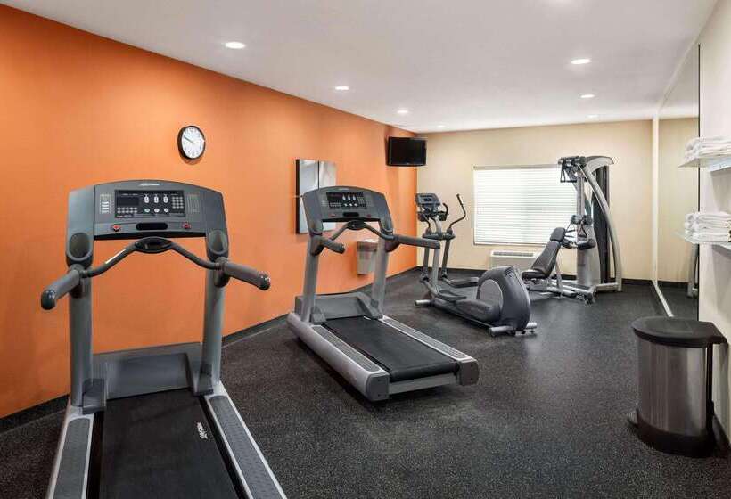 酒店 Country Inn & Suites By Radisson St. Peters Mo