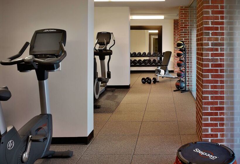 Doubletree By Hilton Hotel & Suites Charleston Airport