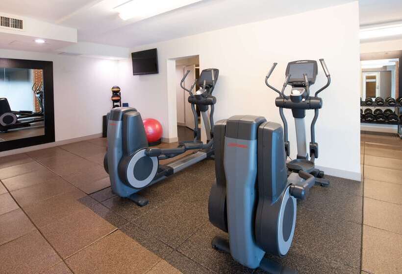 Doubletree By Hilton Hotel & Suites Charleston Airport