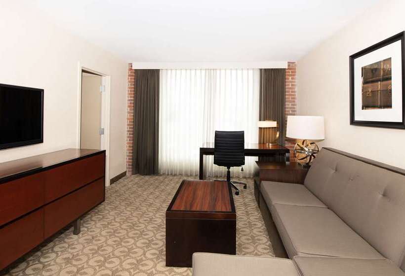 Doubletree By Hilton Hotel & Suites Charleston Airport