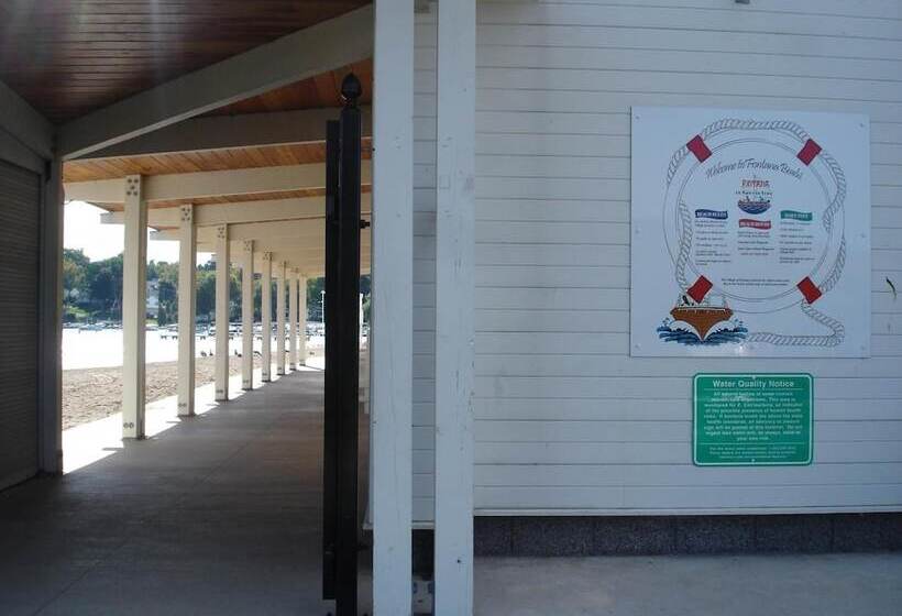 فندق Fontana Village Inn