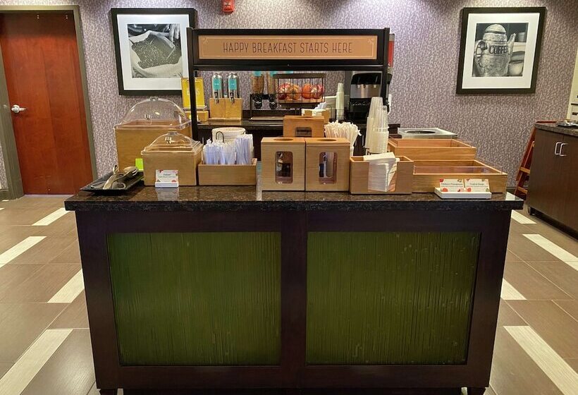 فندق Hampton Inn By Hilton Leesville Fort Johnson