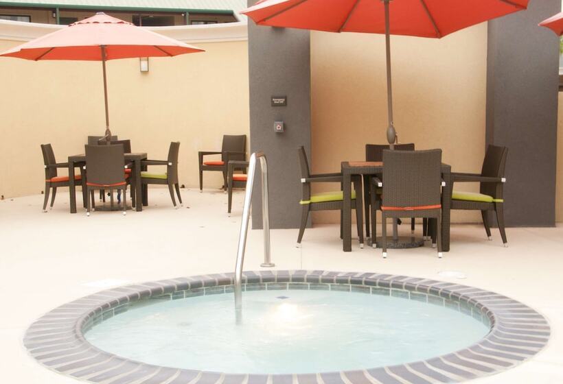 فندق Hampton Inn By Hilton Leesville Fort Johnson