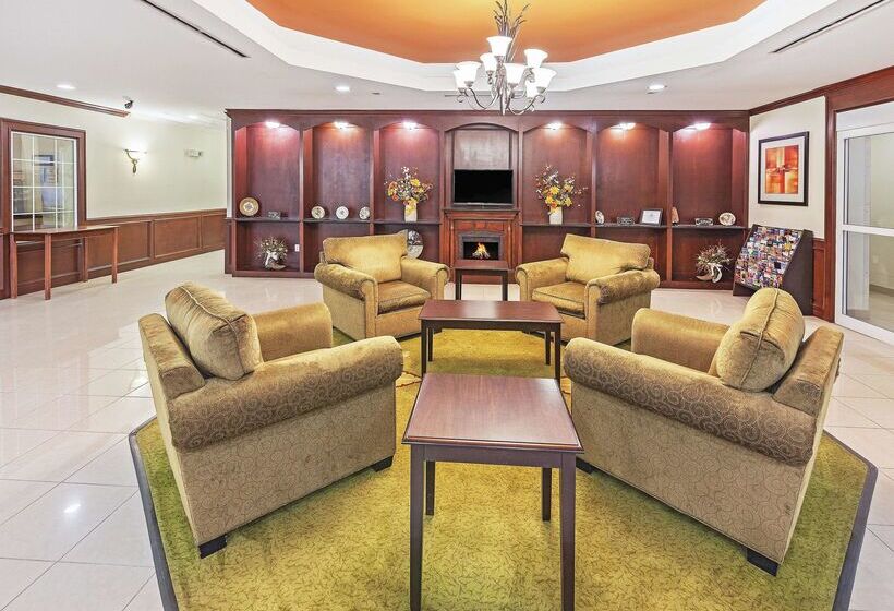 Отель La Quinta By Wyndham Columbus Tx