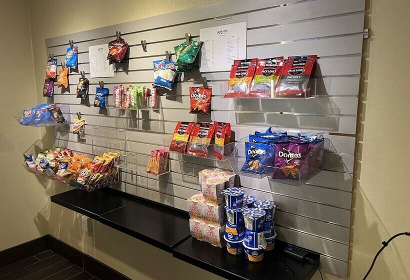 酒店 Park Inn By Radisson Sharon