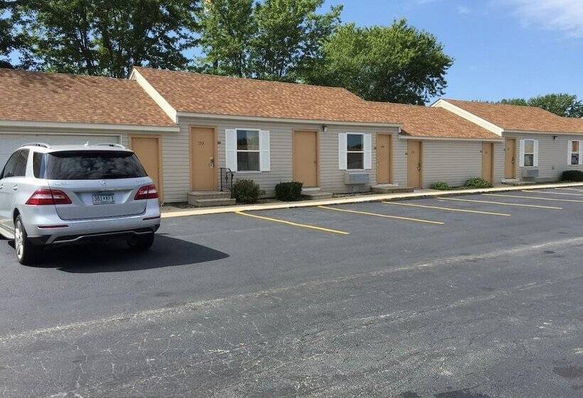 هتل Rodeway Inn & Suites