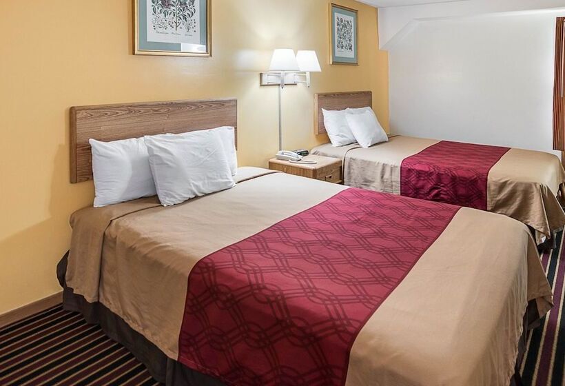 هتل Rodeway Inn & Suites
