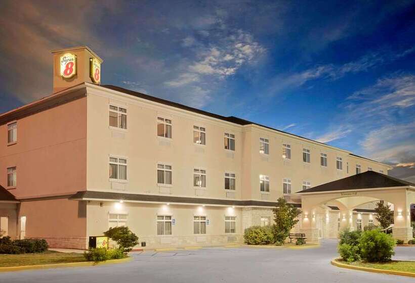هتل Super 8 By Wyndham Odessa Tx