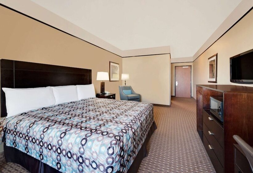هتل Super 8 By Wyndham Odessa Tx