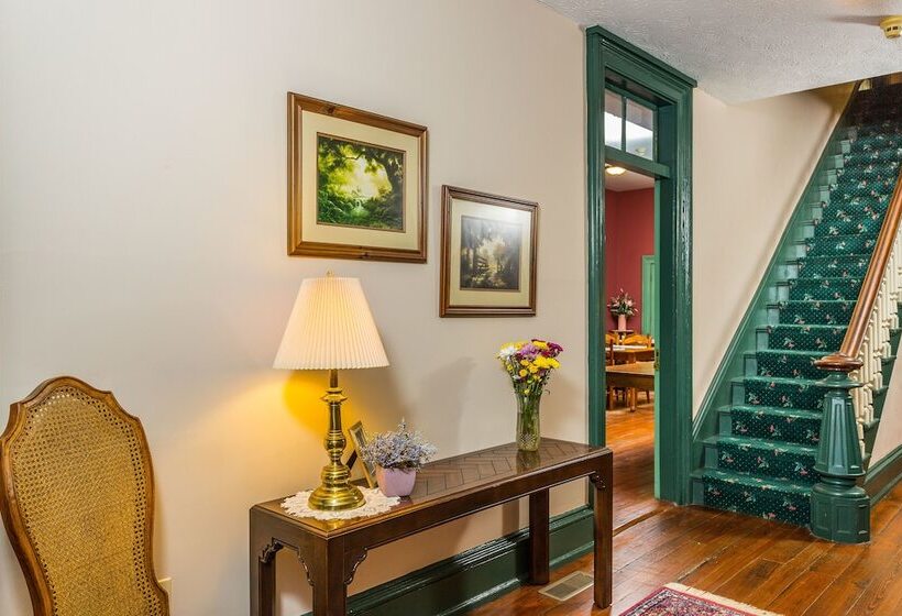 住宿加早餐  Spencer House Inn