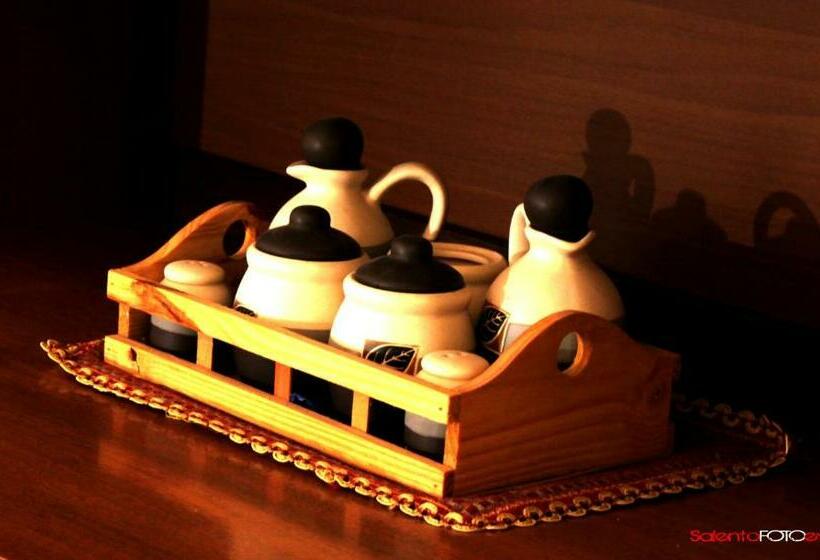 Exedra Holiday House