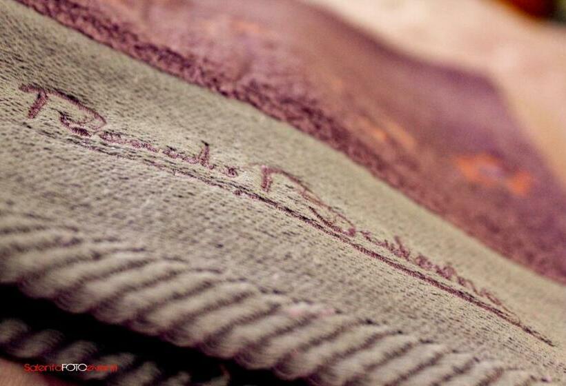 Exedra Holiday House