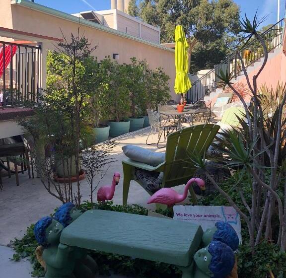 בית מלון כפרי Bayfront Inn