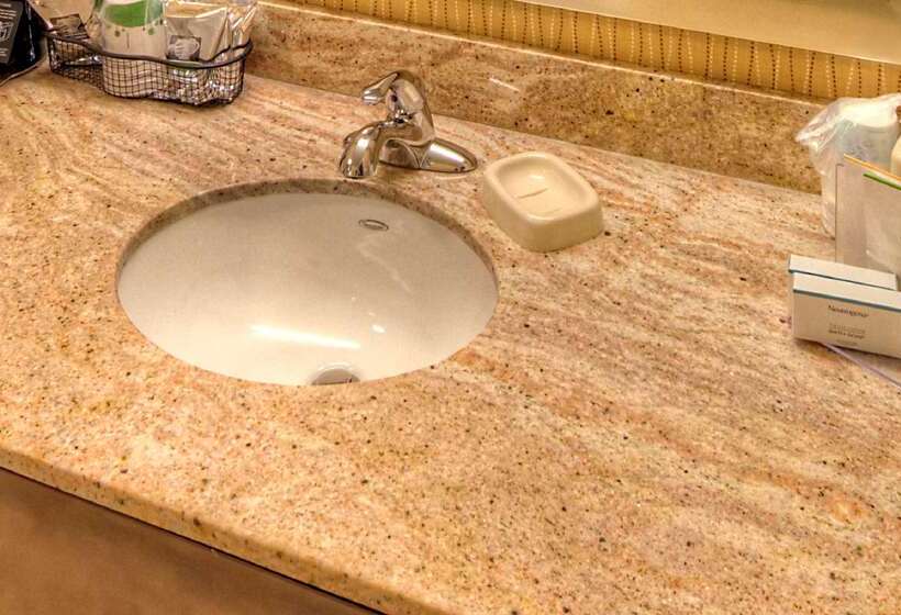 هتل Hampton Inn & Suites Rochester/henrietta