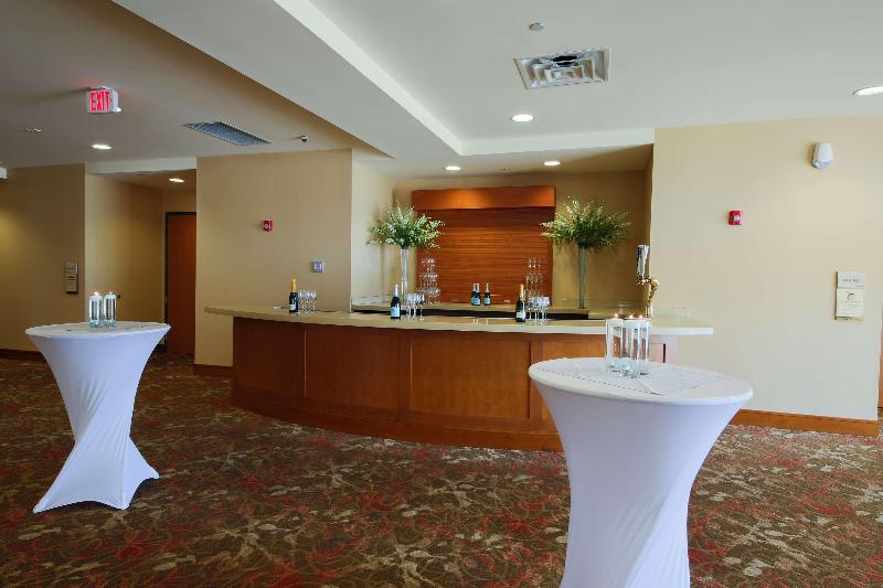 בית מלון כפרי Hilton Garden Inn Cedar Falls