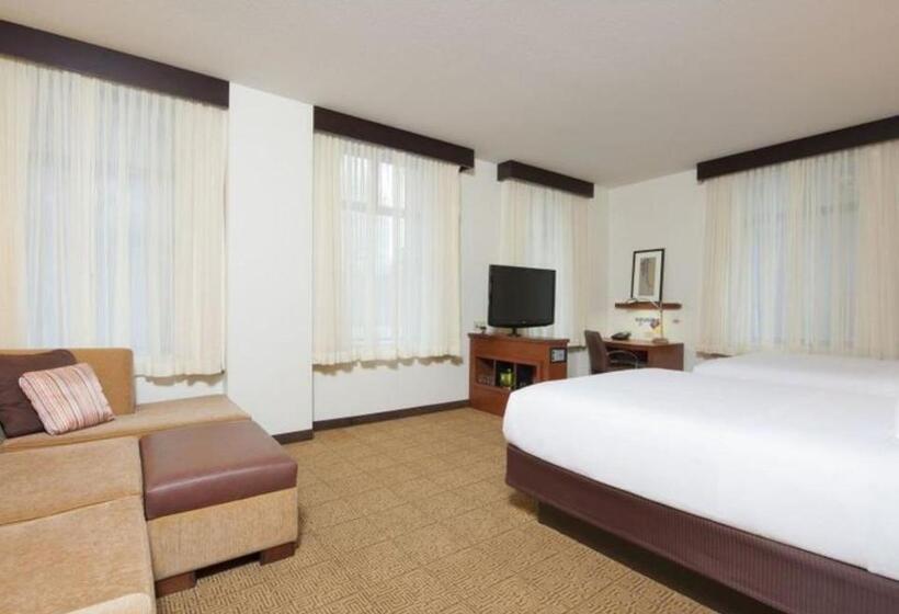 هتل Hyatt Place Des Moines/downtown