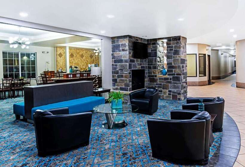 هتل La Quinta By Wyndham Denver Gateway Park
