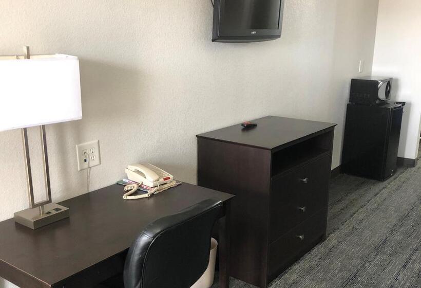 汽车旅馆  Executive Inn & Suites Joaquin