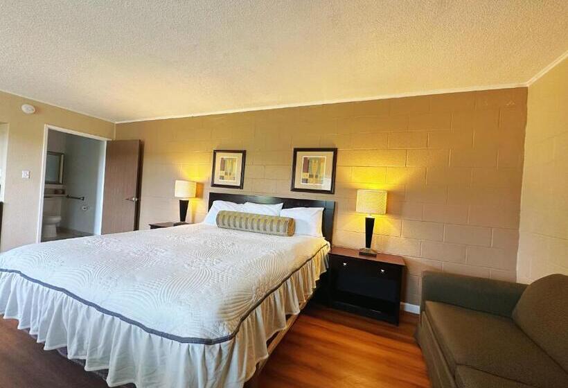 فندق على الطريق Royal Inn And Suites