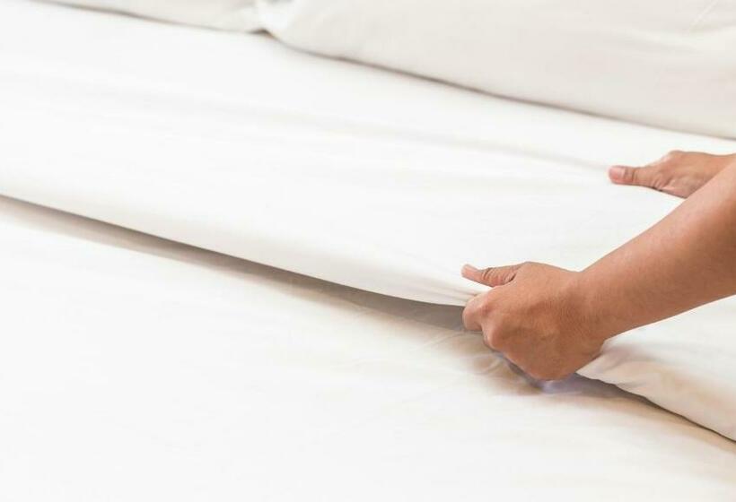 מוטל Royal Inn Linden