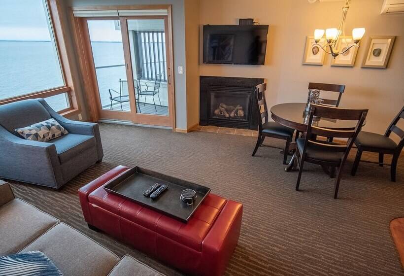 استراحتگاه Beacon Pointe On Lake Superior