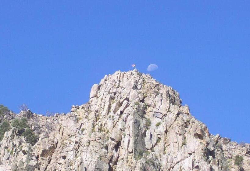 אתר נופש Meadowcliff Lodge Coleville