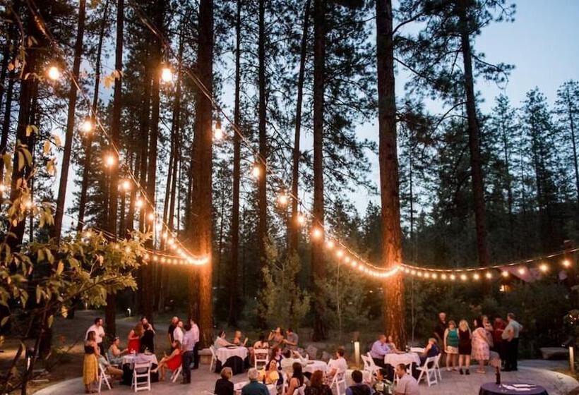 Sleeping Lady Mountain Resort