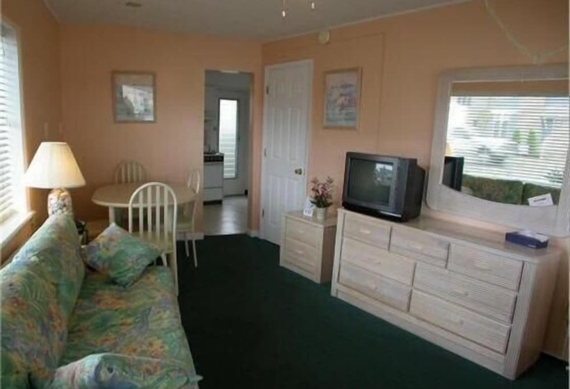Aztec Motel