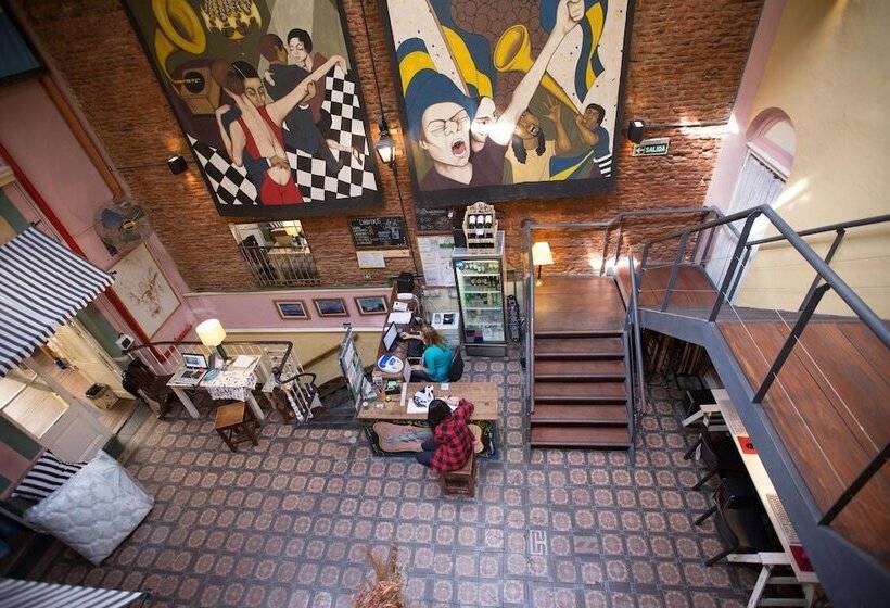 هاستل Ba Stop Hotel House