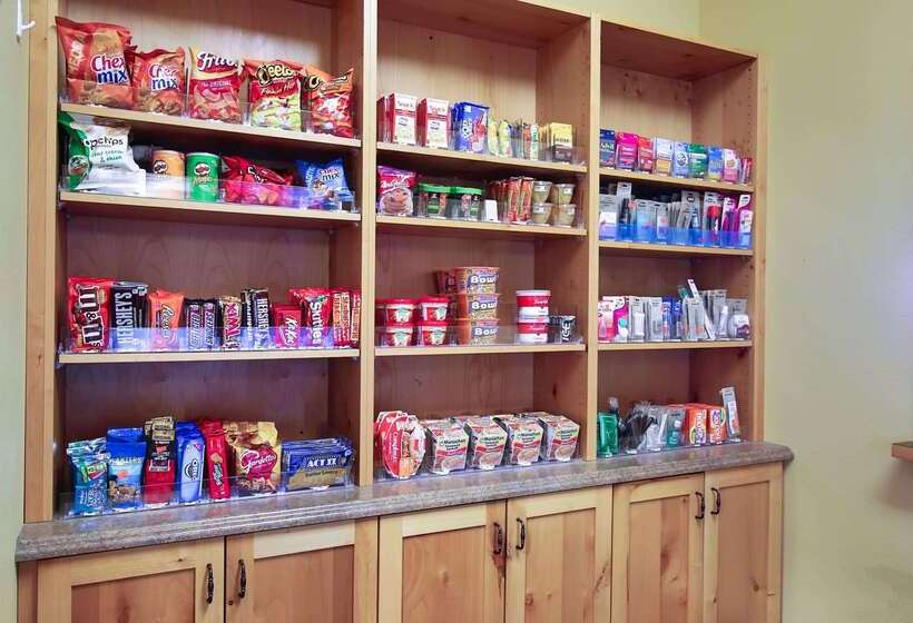 Hawthorn Extended Stay By Wyndham Minot