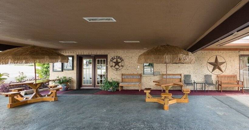 בית מלון כפרי Americas Best Value Inn   Legend S Inn